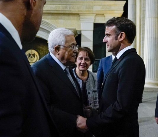 Macron: Hamas-Angriff auf Israel ist „auch eine Katastrophe für die Palästinenser“ Abbas_Macron_ScreenX