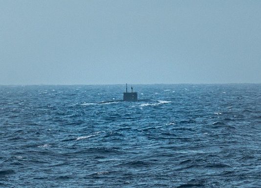 Russisches U-Boot mit dem Spitznamen „Das schwarze Loch“ vor der französischen Küste gesichtet Russisches_U-Boot_im_Mittelmeer_ScreenX