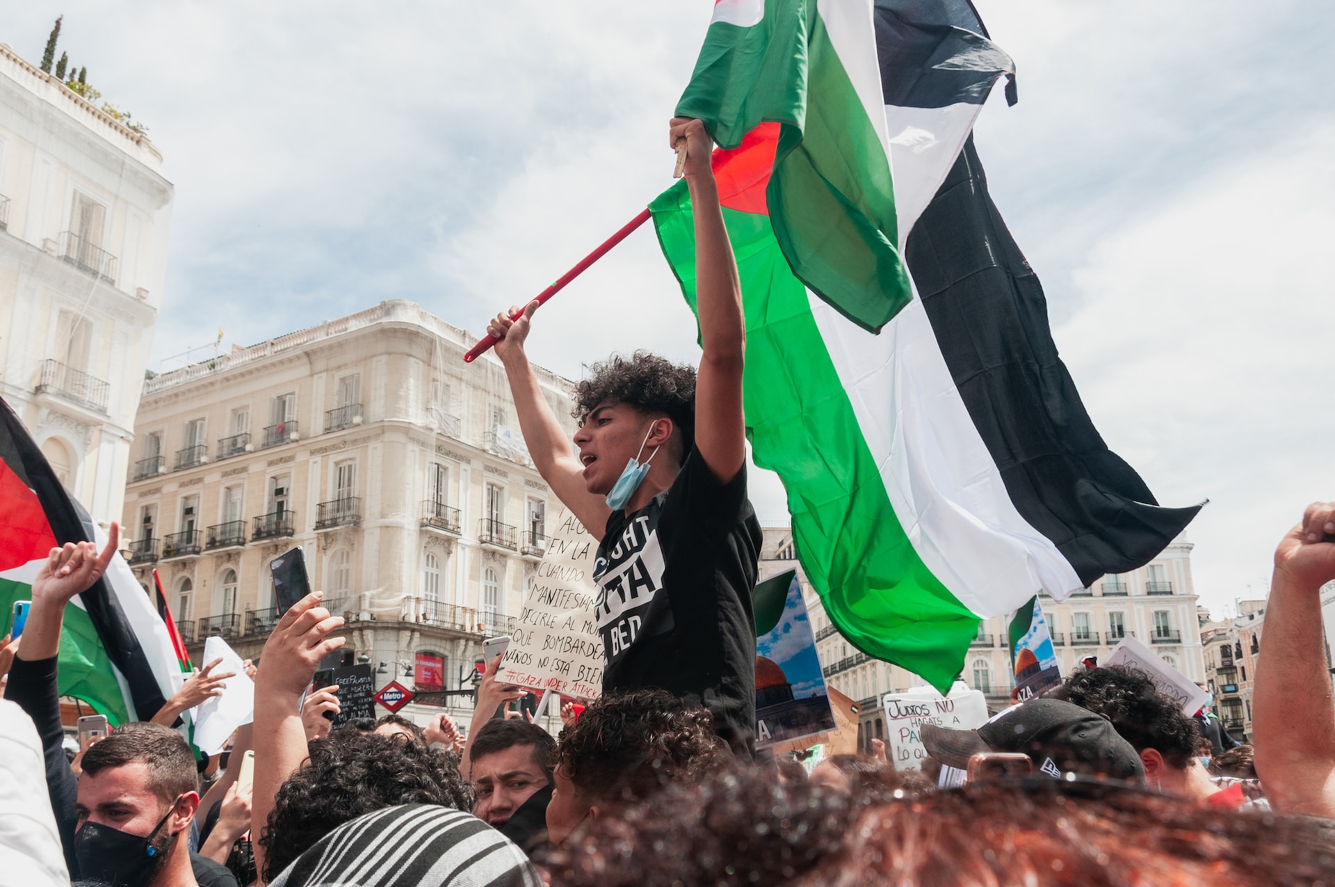 Das Verbot von pro-palästinensischen Demonstrationen in Frankreich wird vom Staatsrat geprüft