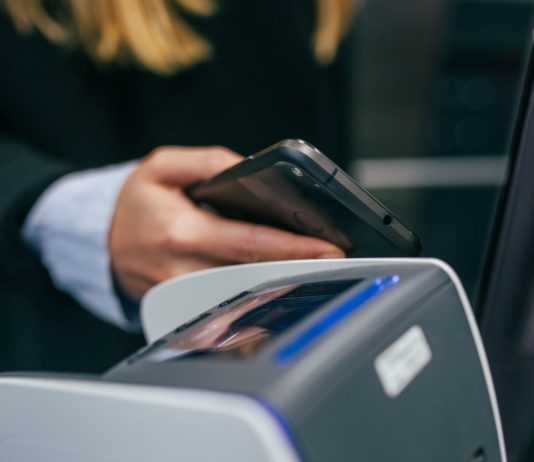 Riesiger Kartenterminalausfall am Samstag in sehr vielen Geschäften Frankreichs Kartenzahlung_Zahlungsterminal