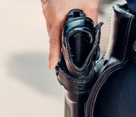 Clermont-Ferrand im Ausnahmezustand – Eine Nacht, die alles verändert Polizei_Illustration