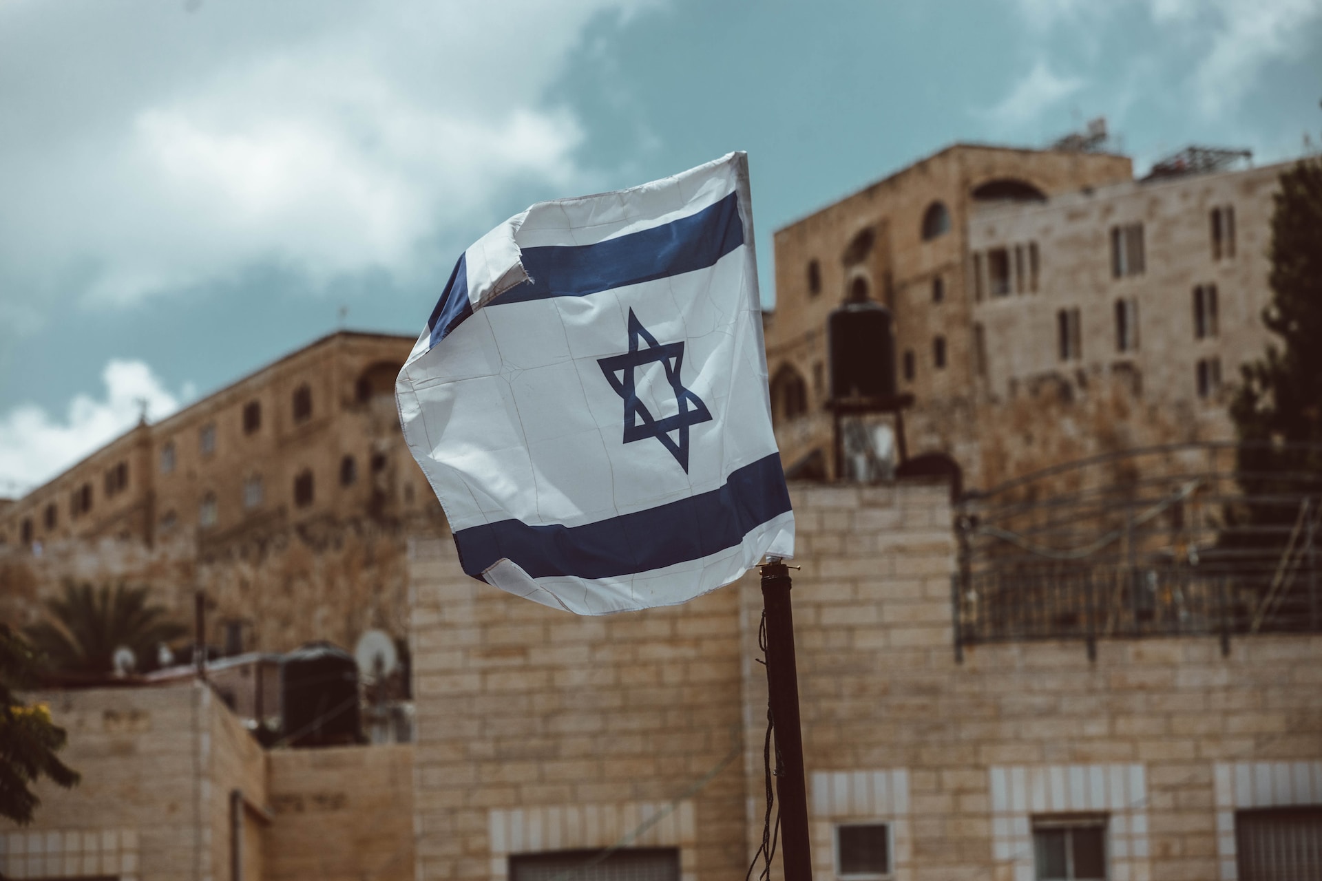 Israel-Hamas-Konflikt: Emmanuel Macron reist am Dienstag nach Israel