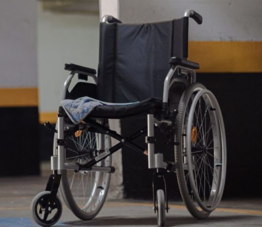 Frankreich: 93-Jährige wird im Krankenhaus von 44-jährigen Wiederholungstäter vergewaltigt und stirbt Rollstuhl