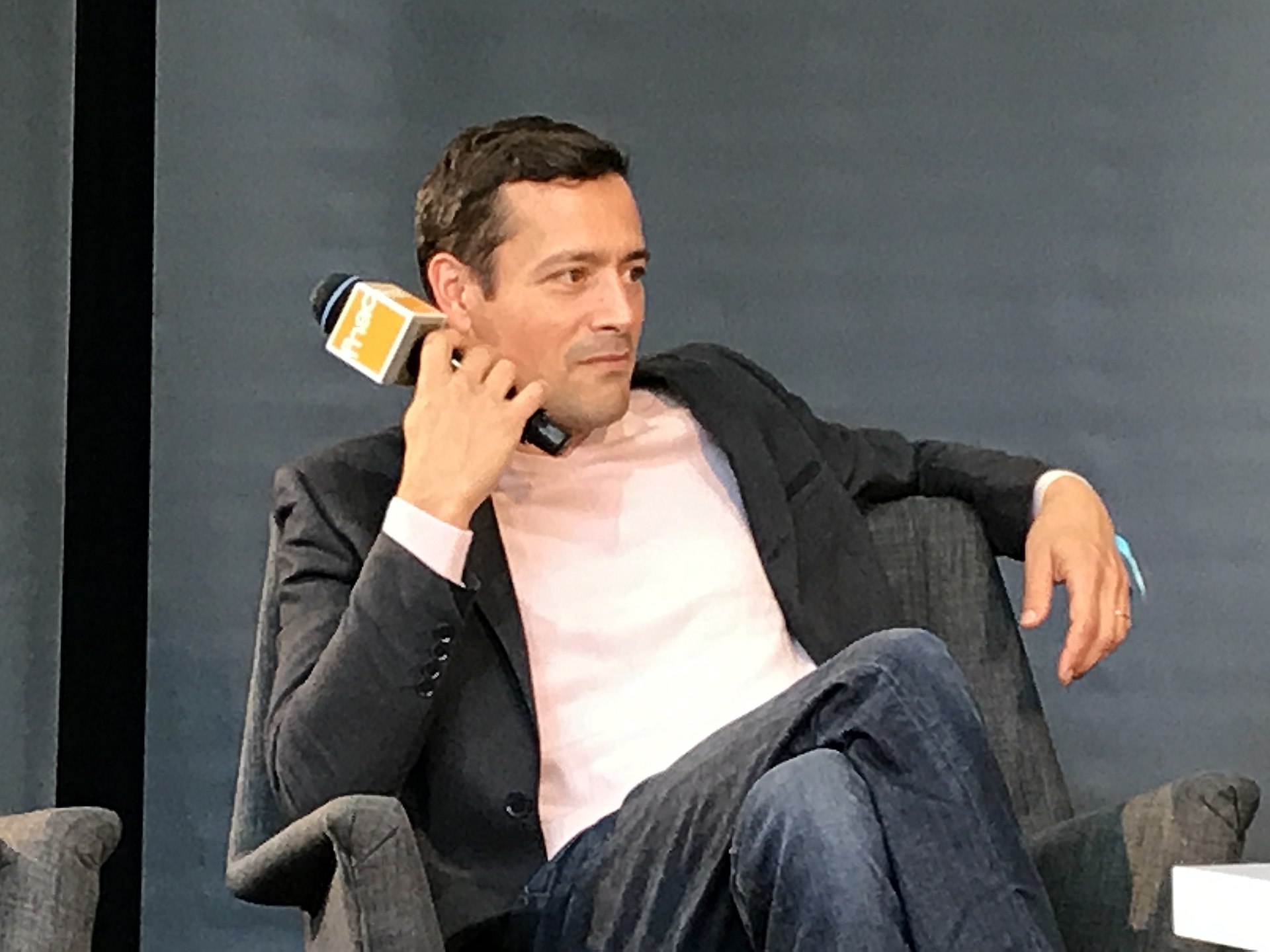 Paris: Prix Goncourt wird an Jean-Baptiste Andrea für "Veiller sur elle" verliehen