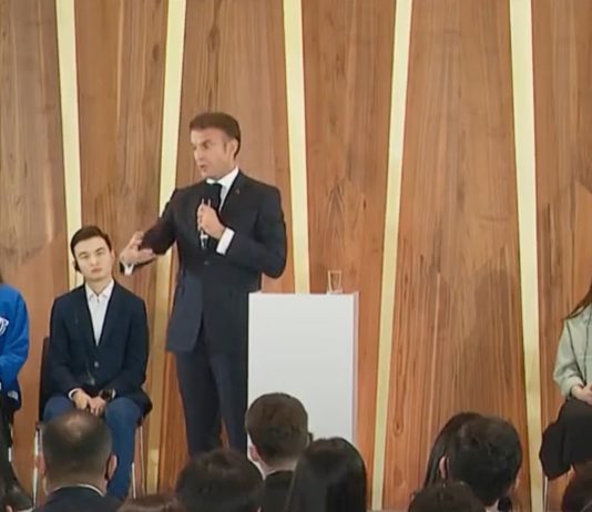 „Etwas völlig anderes“: Emmanuel Macron könnte 2027 die Politik verlassen Macron_Kasachstan_ScreenX