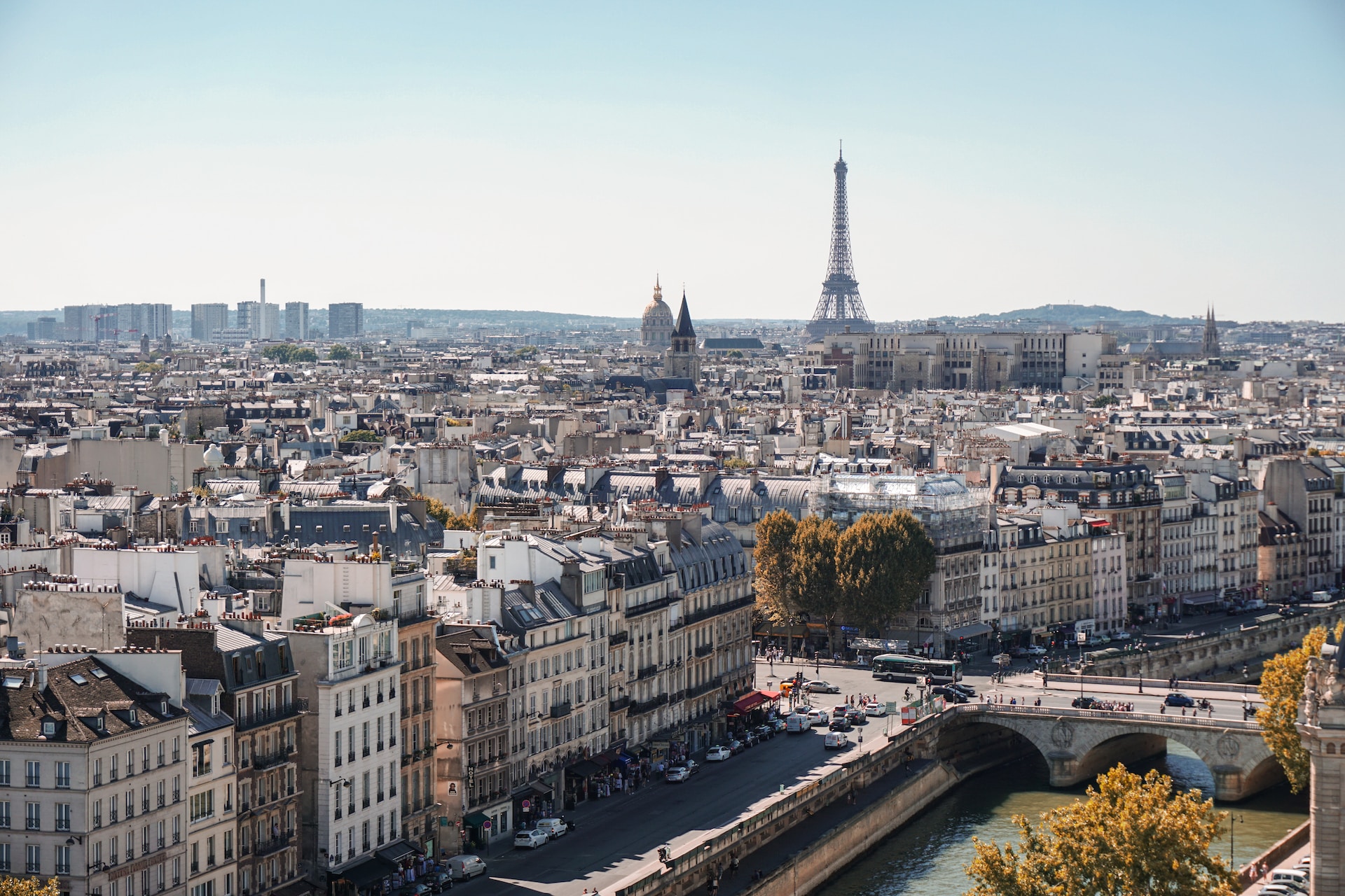 Paris: Mann erstochen in seiner Wohnung aufgefunden - Ehefrau in Polizeigewahrsam