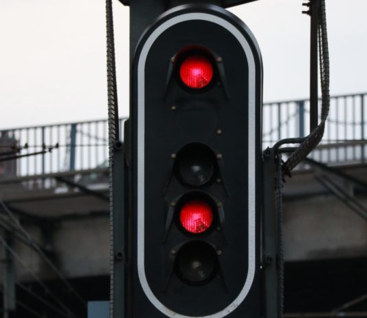 Sturm Ciaran: Der öffentliche Verkehr steht still Zugverkehr