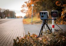 Wenn Raser Leben retten: Wie das Uniklinikum Rennes dank Verkehrssündern Patienten auf die Beine bringt Radarfalle