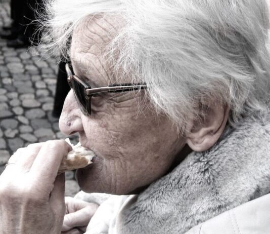 Drei Tote nach Lebensmittelvergiftung in einem Altenheim in der Bretagne Alter_Altersheim