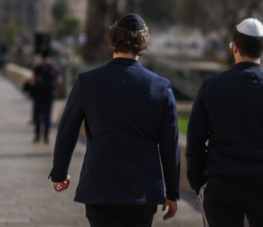 Frankreichs stiller Riss – Wie Hass auf Muslime und Juden die Republik herausfordert Judentum_Antisemitismus