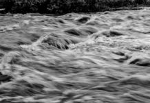 Überschwemmungen im Pas-de-Calais: Deich eines Nebenflusses der Canche droht zu brechen Ueberschwemmung_Illustration