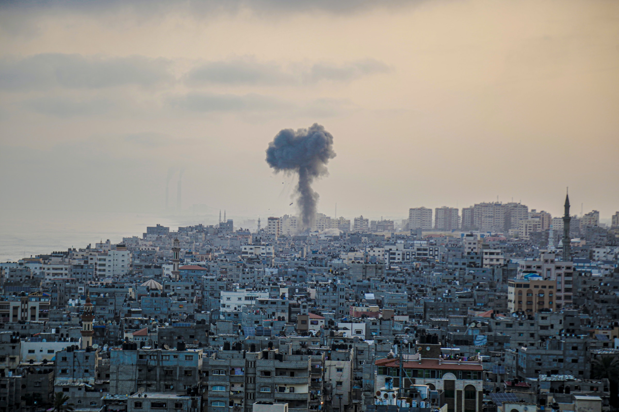 Israel-Hamas-Konflikt: Emmanuel Macron kritisert Benjamin Netanjahu wegen "zu vieler ziviler Opfer"
