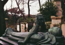 Allerheiligen: Fast jeder dritte Franzose glaubt laut einer Umfrage an ein Leben nach dem Tod Friedhof_Pere_Lachaise