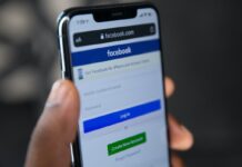 Facebook‑Skandal: RN‑Abgeordnete in rassistischen Chat-Gruppen – „Normalisierung“ vor Zerreißprobe Facebook_Illustration