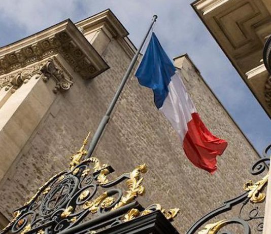 Das politische System Frankreichs: Ein Vergleich mit Deutschland Innenministerium_Frankreich