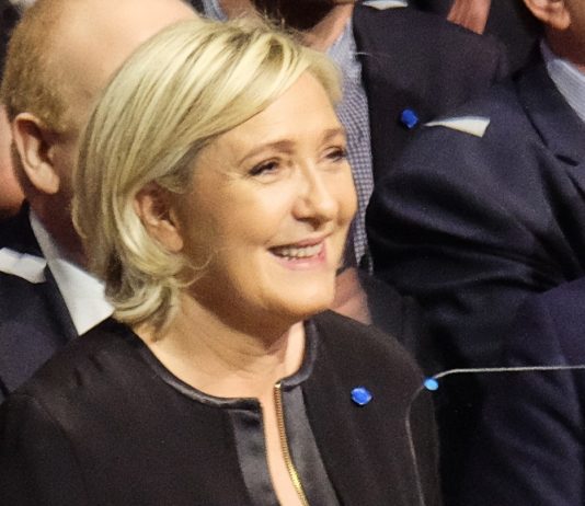 Niemals „Remigration“: Marin Le Pen fordert von der AfD eine „schriftliche Zusage“ Marine-Le-Pen_Portrait