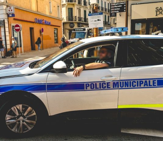 Der deutsche Führerschein in Frankreich: Was passiert bei Verkehrsverstößen? Stadtpolizei_Police_Municipale