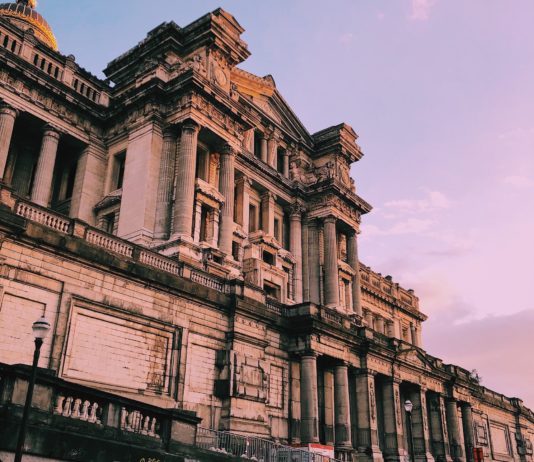 Drogenhandel: Der größte Prozess in der belgischen Geschichte hat am Montag begonnen Palais_de_la_Justice_Bruessel