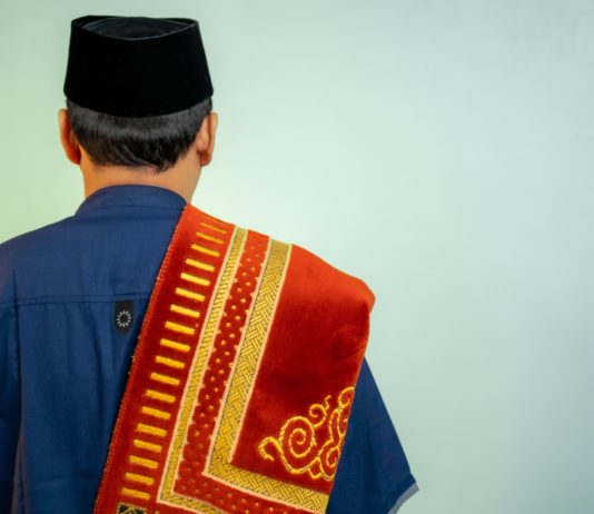 Religion: Frankreich wird 2024 keine Imame mehr aus anderen Länden akzeptieren Imam