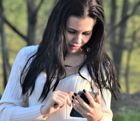 Telefonie: Die SMS-Nachricht wird heute 31 Jahre alt SMS_Illustration