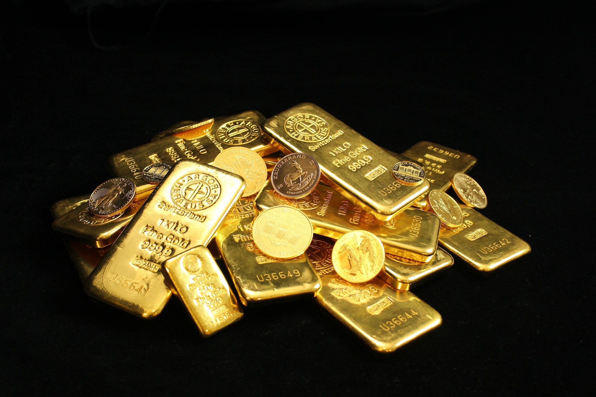 Goldpreis erreicht Allzeithoch: Sollte man jetzt seinen Schmuck verkaufen?