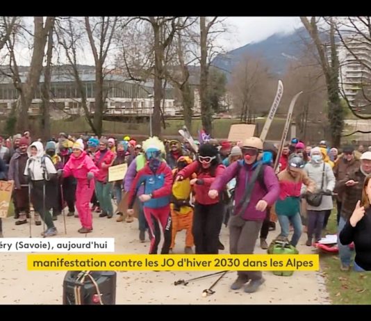Olympische Winterspiele 2030 in Frankreich: In den Alpen formiert sich Protest gegen die Spiele Demo_Grenoble_JO2030_ScreenFI