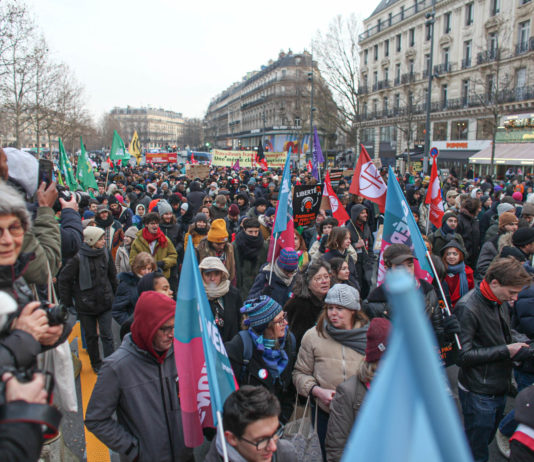 Einwanderungsgesetz: Demonstrationen in Frankreich für „vollständige Rücknahme“ des Textes Protest_Einwanderungsgesetz