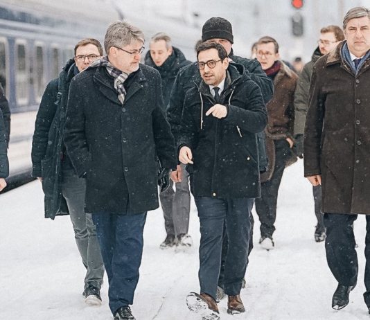 Ukraine-Krieg: Neuer französischer Außenminister Stéphane Séjourné besucht Kiew Steph_Sejourne_Kiev_ScreenX