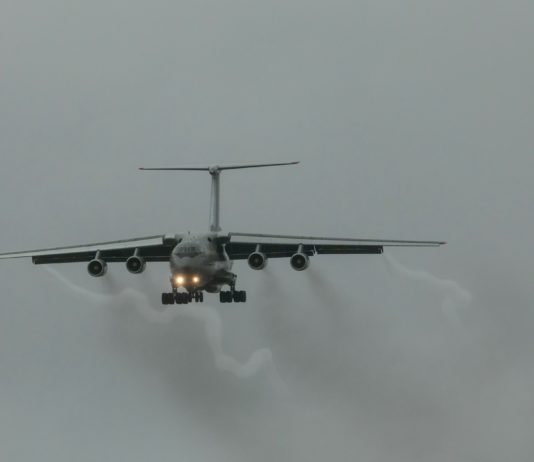 Ukraine-Krieg: Absturz eines russischen Flugzeugs mit 65 ukrainischen Gefangenen an Bord Militärflugzeug_IL76