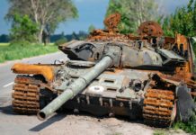 Französische humanitäre Helfer in der Ukraine getötet: Russischer Botschafter ins Außenministerium einbestellt Zerstoerter_Panzer_Ukraine