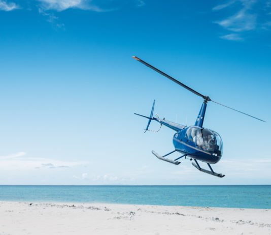 Alpes-Maritimes: Zwei Tote bei Hubschrauberabsturz über dem Meer in der Nähe von Cannes Hubschrauber_Meer