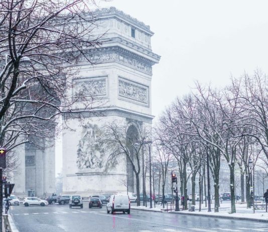 Wenn nichts mehr geht – Wie Schnee und Eis den Alltag der Île-de-France lahmlegen Paris_bei_Schnee