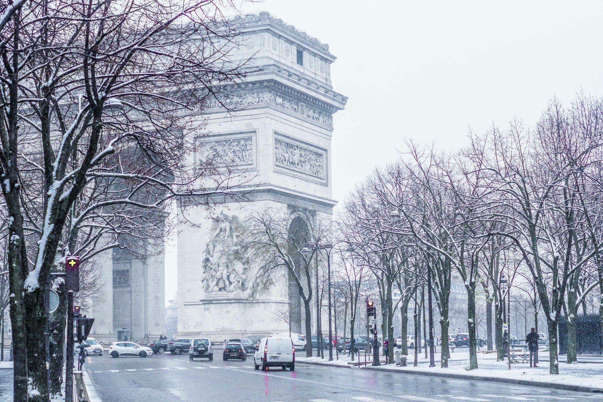 Schnee in Paris - keine Busse mehr in der Ile-de-France - 25 Departements unter Alarmstufe Orange