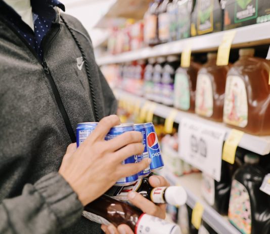 Frankreich: Die Produkte des PepsiCo-Konzerns verschwinden aus Carrefour-Geschäften Pepsi_Supermarkt