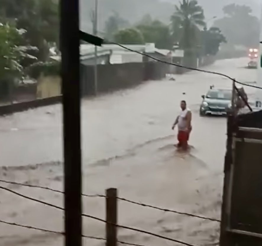 Sintflutartige Regenfälle verursachen zahlreiche Schäden in Französisch-Polynesien
