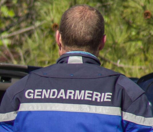 Tragödie in La Bâtie-Neuve: Wenn das Zuhause zum Tatort wird Gendarmerie-Illustrationsbild