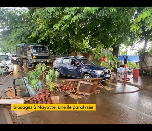 Mayotte: Das französische Überseedepartement durch Blockaden und Demonstrationen gelähmt Mayotte_Blockaden_ScreenFI