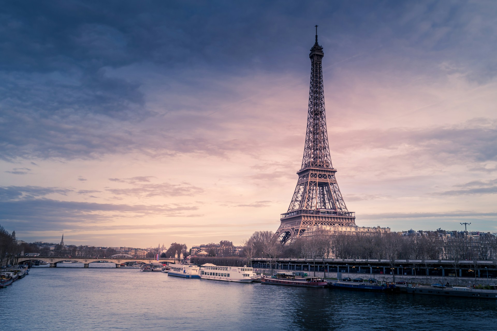 Paris: Der Eiffelturm bleibt einen dritten Tag wegen eines Streiks geschlossen