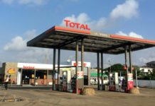 19.8 Milliarden Euro! TotalEnergies verzeichnet 2023 einen Rekordgewinn TotalEnergies_Tankstelle