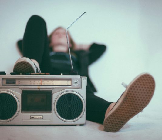 Editorial – Heute ist der Welttag des Radios Welttag_des_Radios