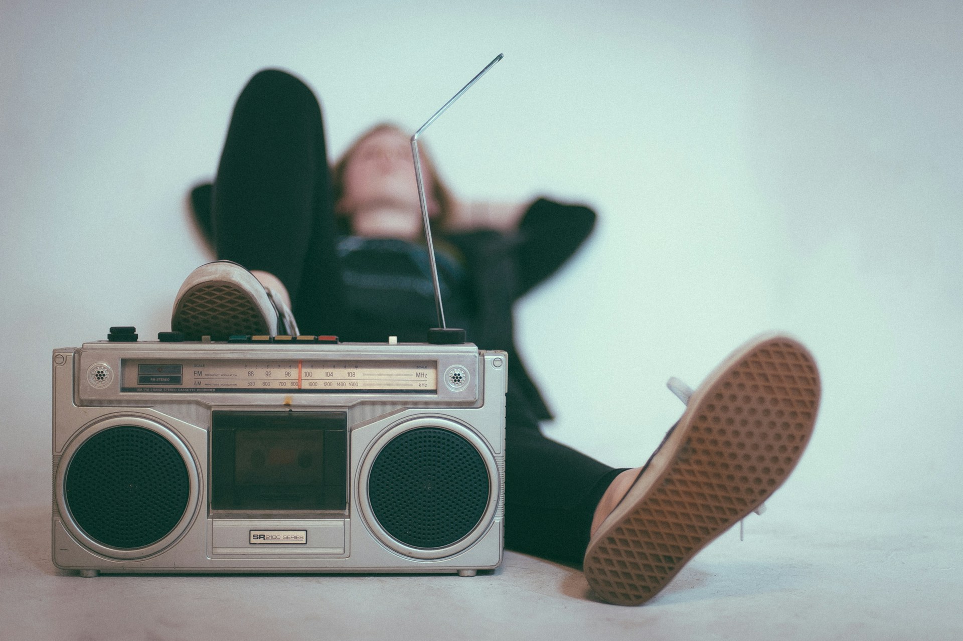Editorial - Heute ist der Welttag des Radios