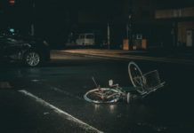 Straßenverkehrssicherheit: 3.170 Menschen starben 2023 auf den Straßen Frankreichs Verkehrstote_Illustration