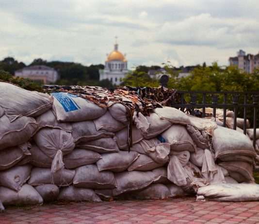 Frankreich: Konferenz zur Unterstützung der Ukraine in Anwesenheit von 21 anderen Ländern Poltava_Ukraine