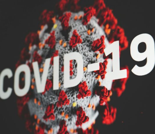 Frankreich verurteilt: 2020 durfte ein Mann seinen sterbenden Vater wegen Covid-19 nicht besuchen Illustration_Covid-19