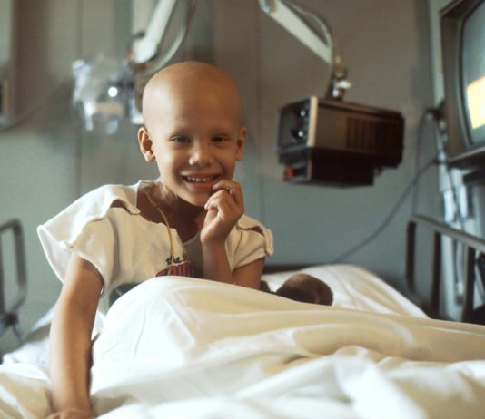 Editorial – Gemeinsam gegen Kinderkrebs: Hoffnung, Heilung und Solidarität Kind_Krankenhaus_Krebs