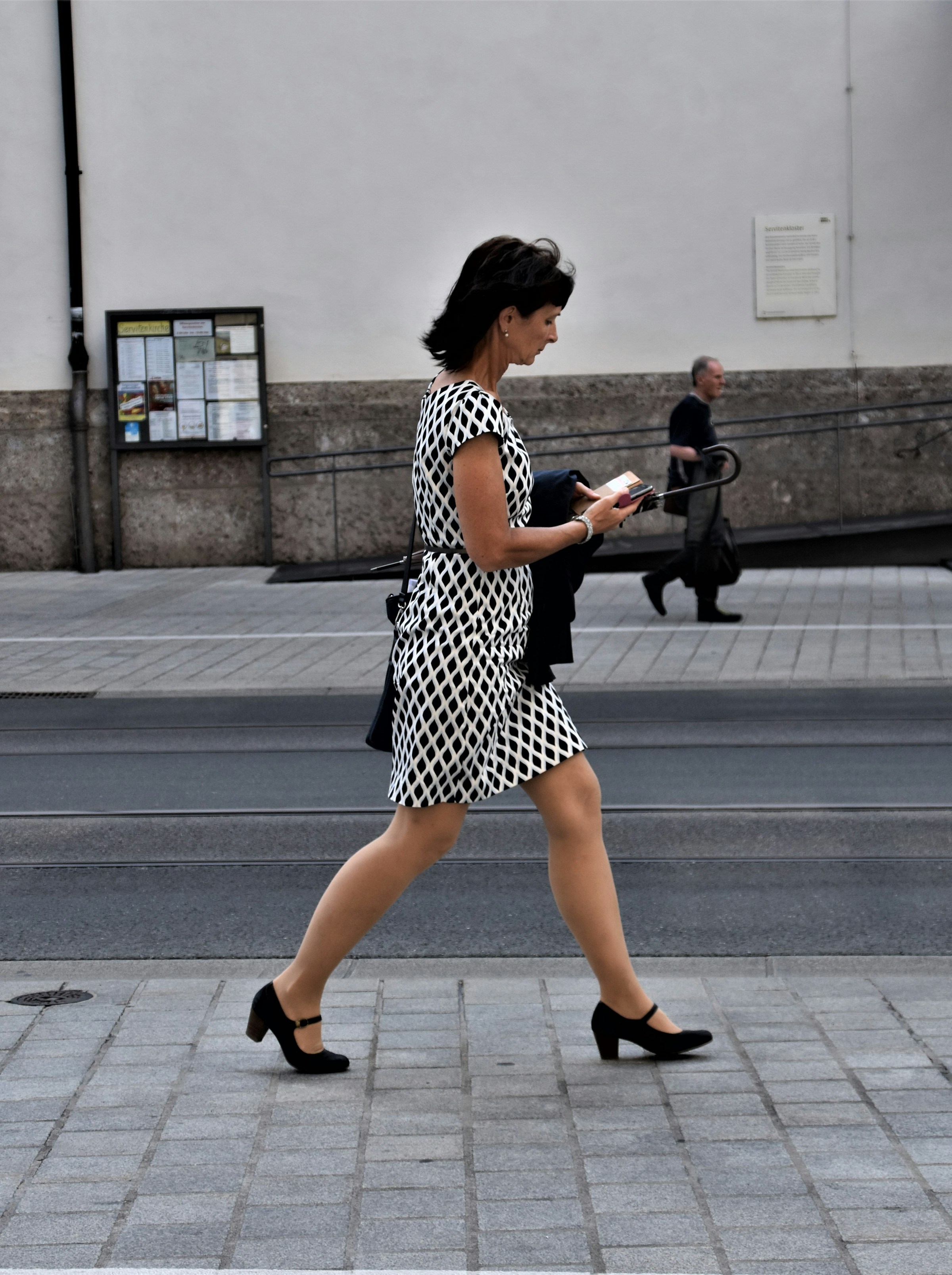 Seine-et-Marne: Eine Gemeinde verbietet Smartphones auf ihren Straßen