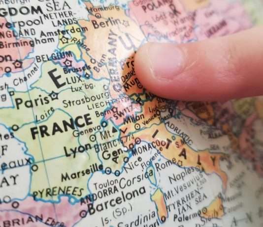 Von Regionen bis Kommunen: Die vielschichtige Verwaltungsstruktur Frankreichs Karte_Frankreich