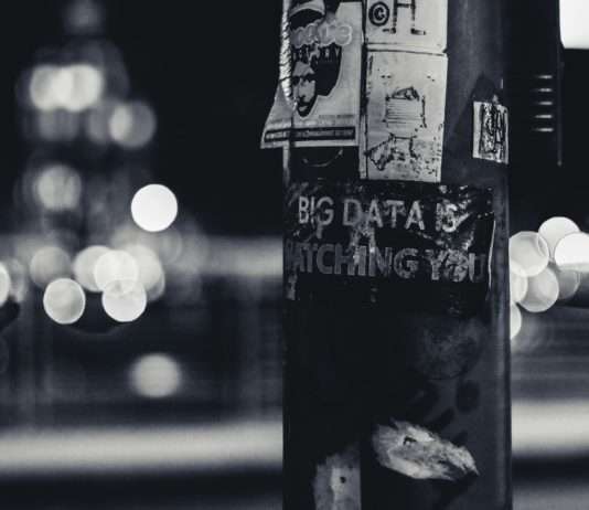 Ein unsichtbarer Krieg: Zensur im Internet und ihre Folgen für die Meinungsfreiheit Zensur_im_Internet