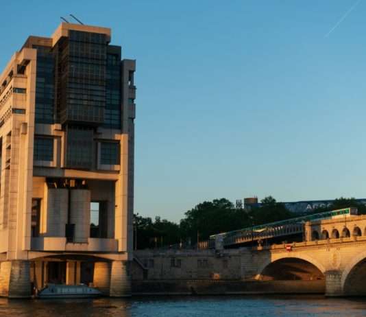 Spionageverdacht: Mitarbeiter des Wirtschaftsministeriums in Paris unter Anklage Finanzministerium_Paris