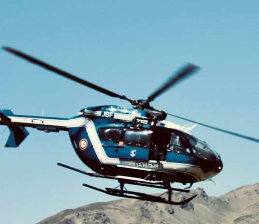 Spezialisiert auf Tabak-Frachtdiebstahl: Kriminelle Bande in Loire-Atlantique festgenommen Gendarmerie_Hubschrauber